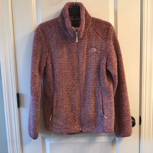 NWOT The North Face women fleece jacket lower cut in the back to cover rear